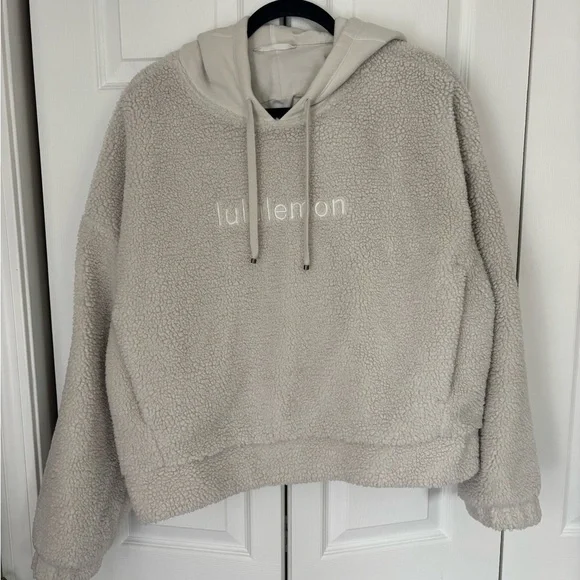 lululemon athletica tan Sherpa Hoodie Sweater size 12 - Picture 1 of 2